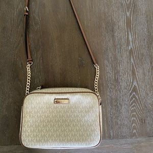 Michael Kors jet set travel logo crossbody bag